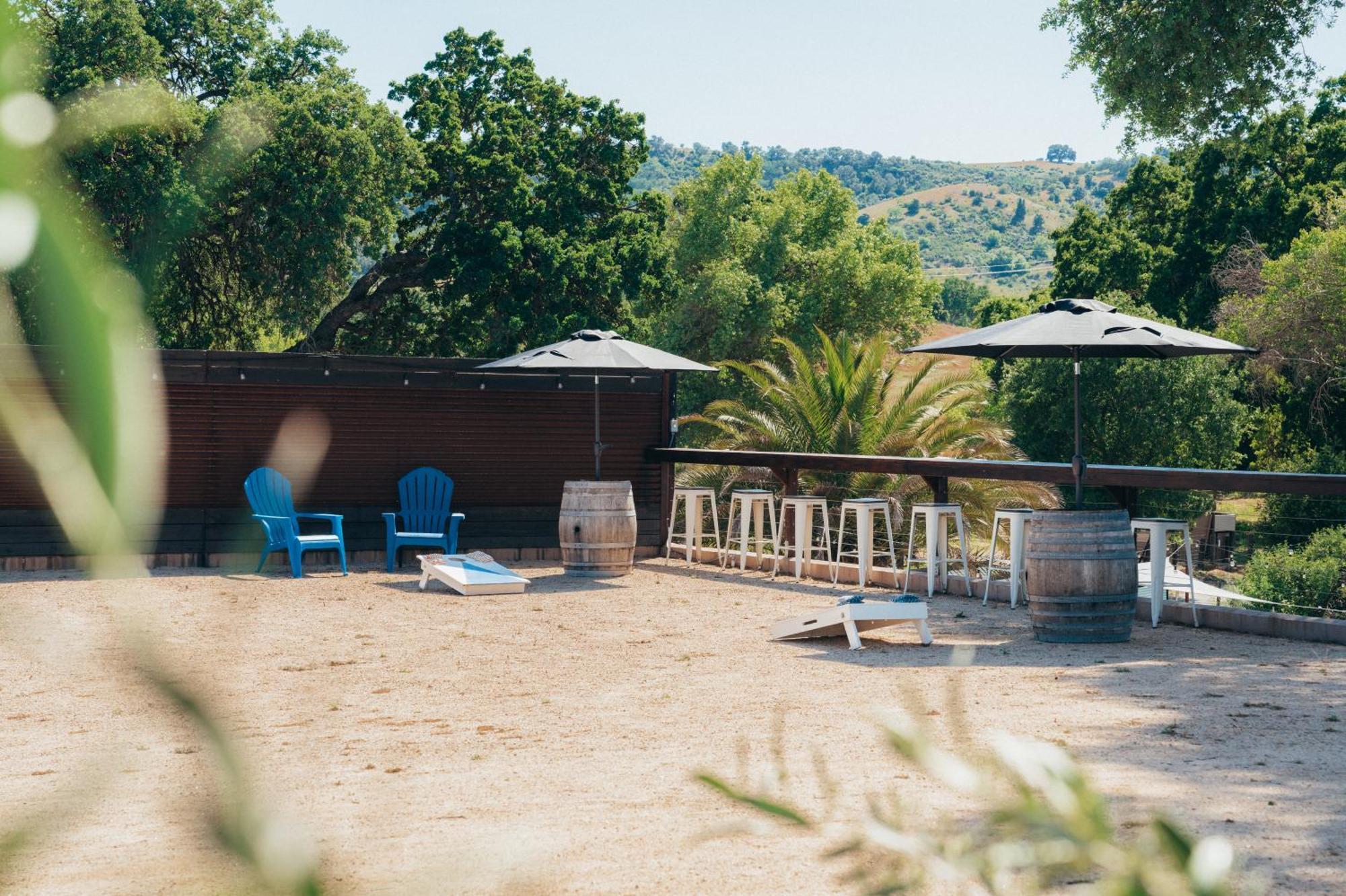 Wine Country Modern Farmhouse With Heated Pool, Hot Tub, Cybertruck Paso Robles Bagian luar foto